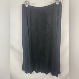 Chicos black faux suede maxi skirt. Womens size large or Chicos size 2.